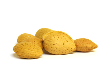 Mandeln freigestellt