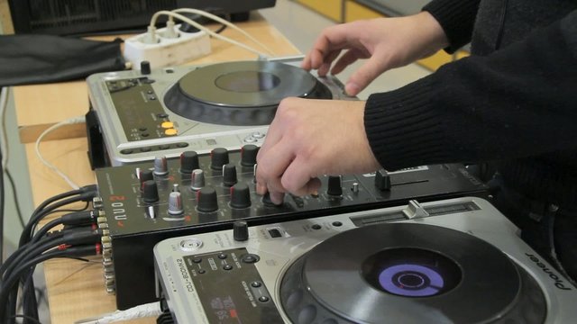 dj