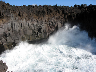 Playa volcánica en Lanzarote,Canarias,España