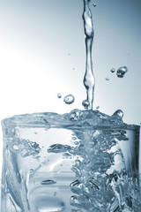 Obraz na płótnie Canvas water in glass
