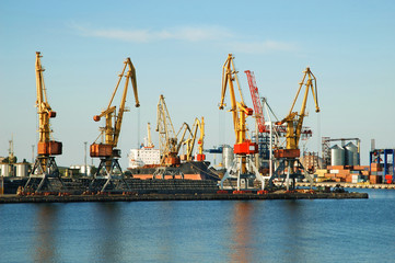 Fototapeta na wymiar In a sea port