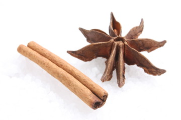 Cinnamon leaf and star anise