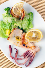 Grilled Squids with Lemon
