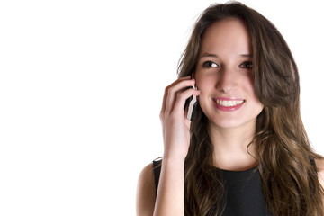 portrait d'une femme brune souriante