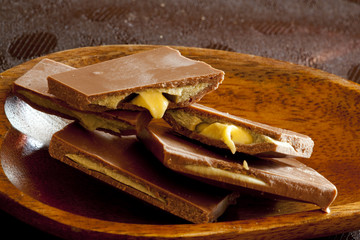 SCHOKO MIT ZARTER FÜLLUNG