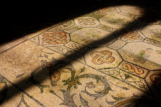 R&ouml;misches Mosaik in alter Kirche (Aquilea)