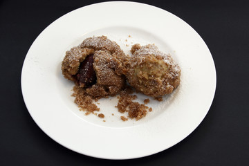 Süsse Zwetschkenknödeln