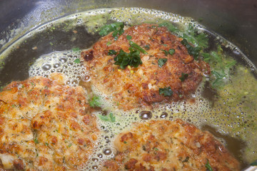 KNÖDELSUPPE