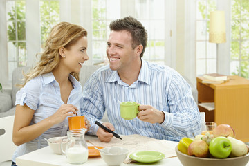 Obraz na płótnie Canvas Couple drinking coffee