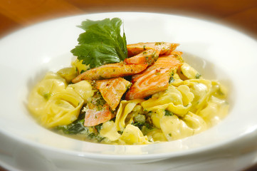 Torteloni Salmone