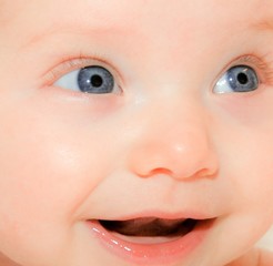 bébé agé de 3 mois