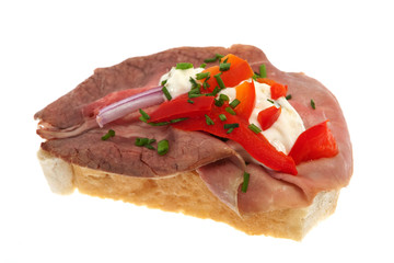 Sandwich garniert mit Roastbeef