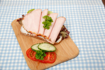 Wurstbrot mit Kassler