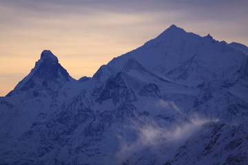 Fototapeta na wymiar Matterhorn i Weisshorn