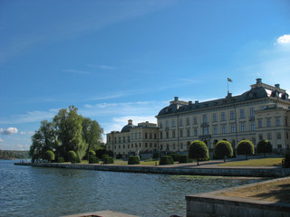 Fototapeta na wymiar Zamek w Drottningholm (Szwecja, Sztokholm)