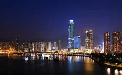 Fototapeta na wymiar Hong Kong Cityscape at Night