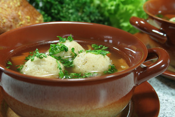 Markklösschensuppe