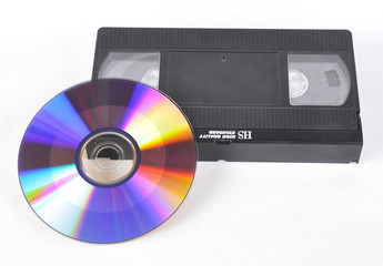 Videokaseta and disk