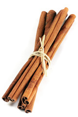 batons d'écorce de cannelle en fagot