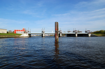 Obraz premium Bille Sperrwerk Billwerder Bucht Hamburg Tiefstack