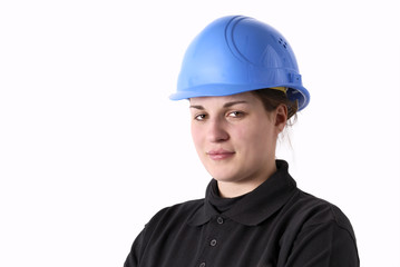 jeune travailleru féminin avec casque de protection