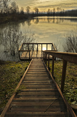 Il pontile sul lago