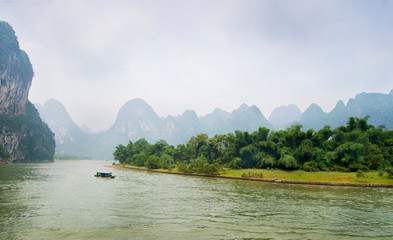 Karstlandschaft am Li-Fluss