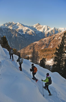 Ciaspole escursione in Valle D'Aosta