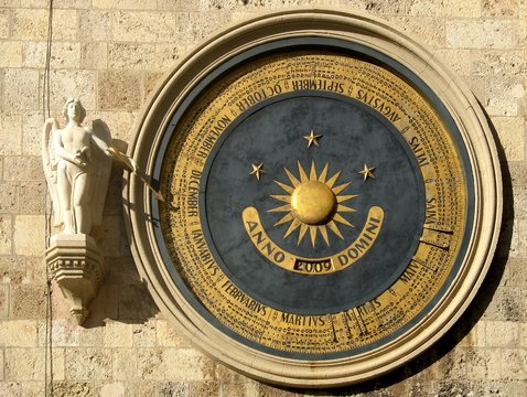 Perpetual calendar, Duomo of Messina, Italy