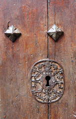 cerradura medieval puerta