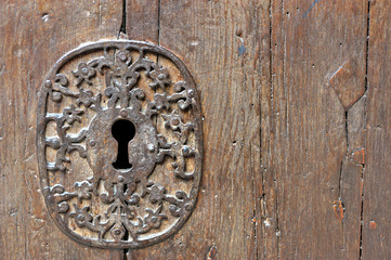 cerradura medieval puerta