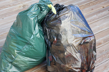 poubelles lames pont