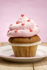 Muffin dekoriert mit Herzen
