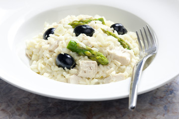 chicken rissoto with asparagus and olives
