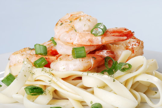 Shrimp With Spring Onions And Noodles