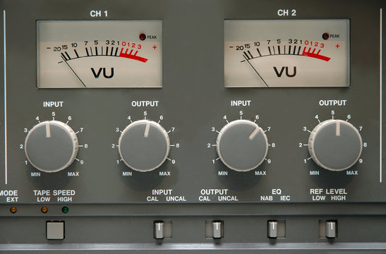 analog reel to reel tape machine control buttons
