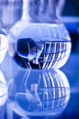 Laboratory equipment