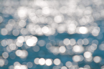 Meditation, glitzerndes Wasser, Illusionen