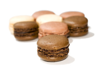 macarons sur fond blanc