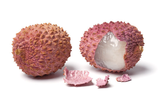 Peeled lychee