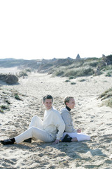 Will,Sabine,assis,dunes,dos á dos