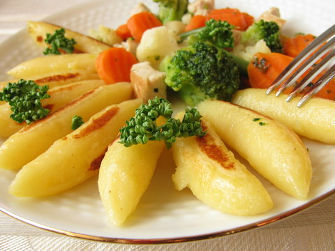 Schupfnudeln mit Gem&uuml;se und Huhn