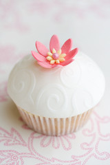 Wedding cupcake