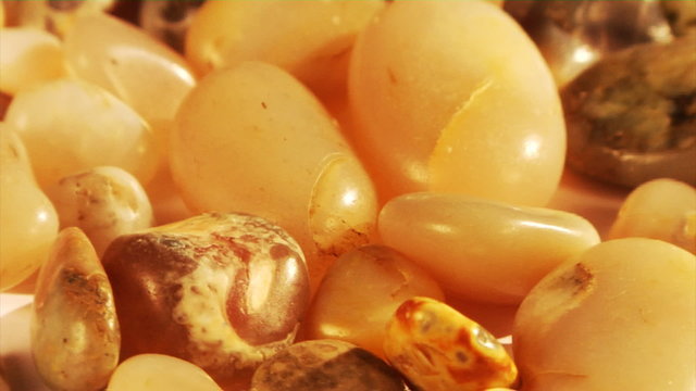 the pebble of chalcedony loopable view