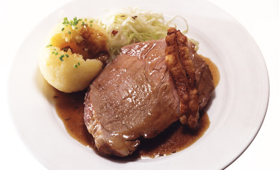 Schweinsbraten mit Knödel