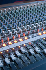 audio mixer