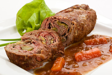 Stuffed beef and vegetables