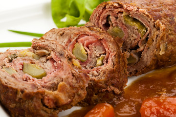 Stuffed beef and vegetables