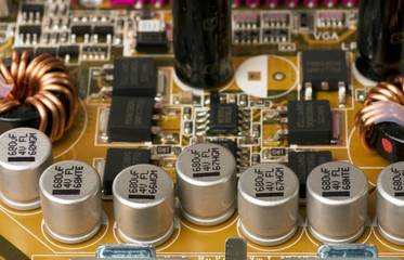 microcircuit with chips