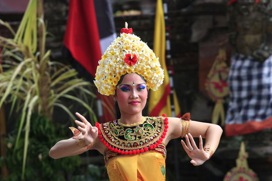 danseuse balinaise du barong